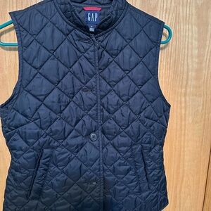 GAP Women's Dark Quilted Vest